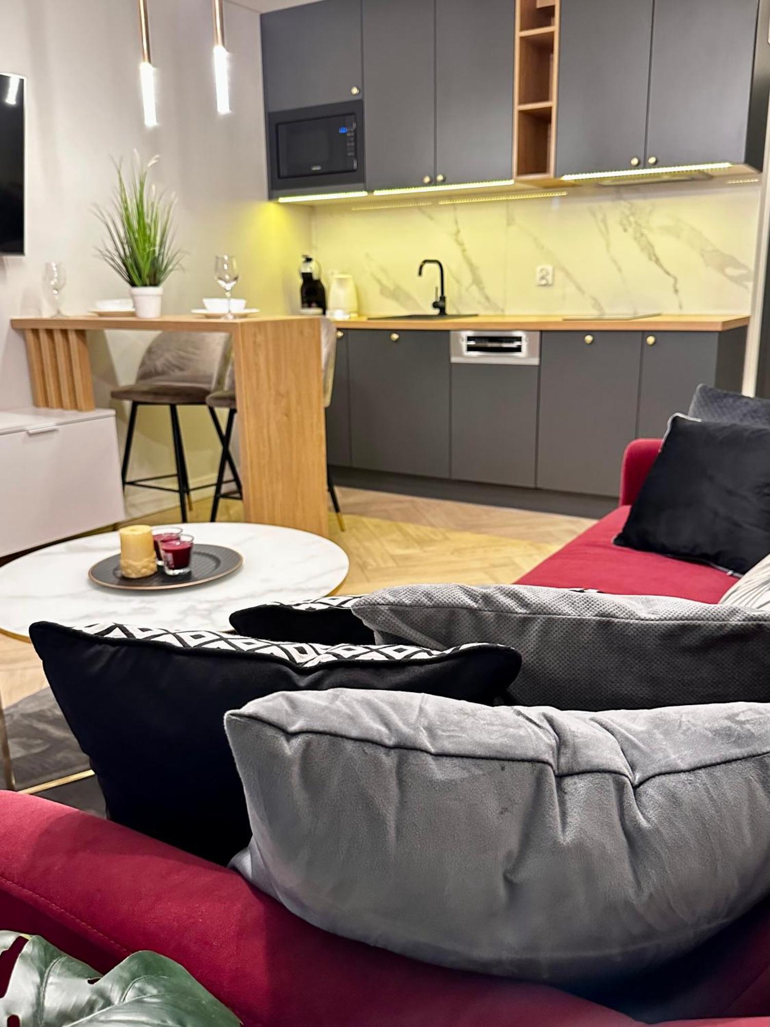 Apartamenty Kielce- Apartament Rubin Przy Zalew Kielecki, Faktura, Parking, Centrum Екстер'єр фото